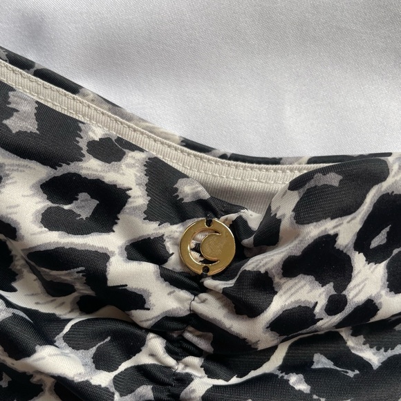 Lunalae Polewear Zeta Grey Leopard Low Waist Bottom - size US4/AU8 - Picture 3 of 4